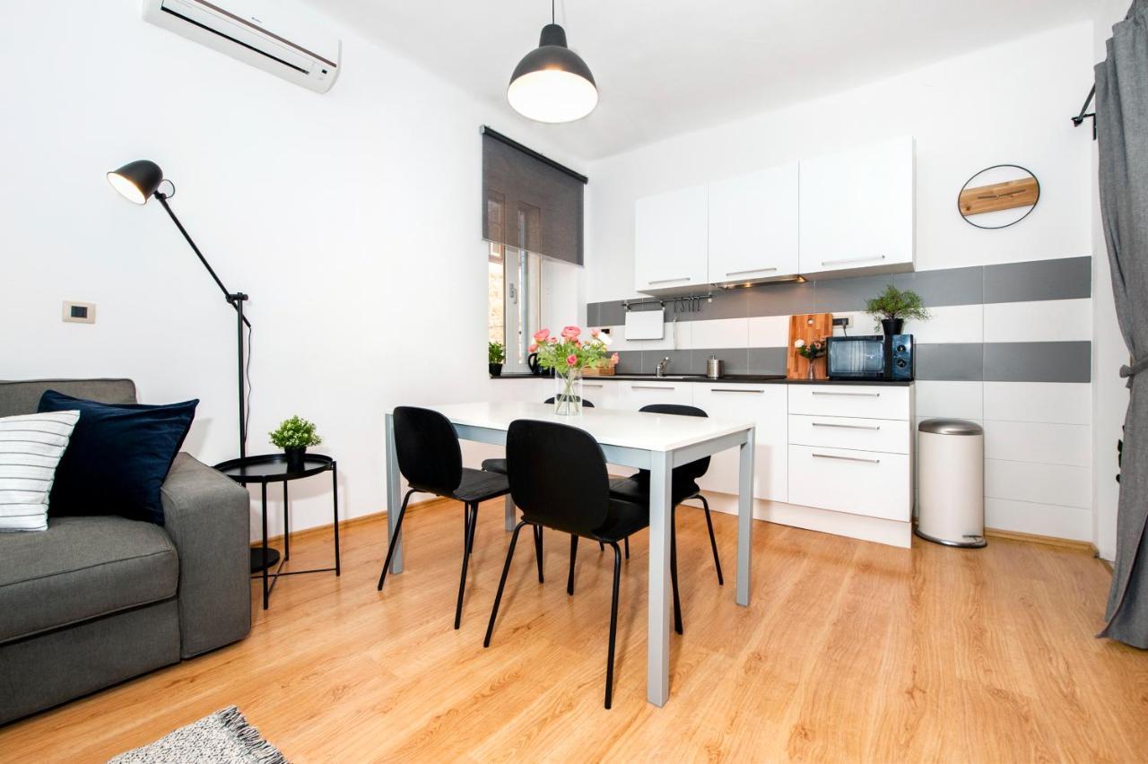 רוביני Apartment Mimi מראה חיצוני תמונה